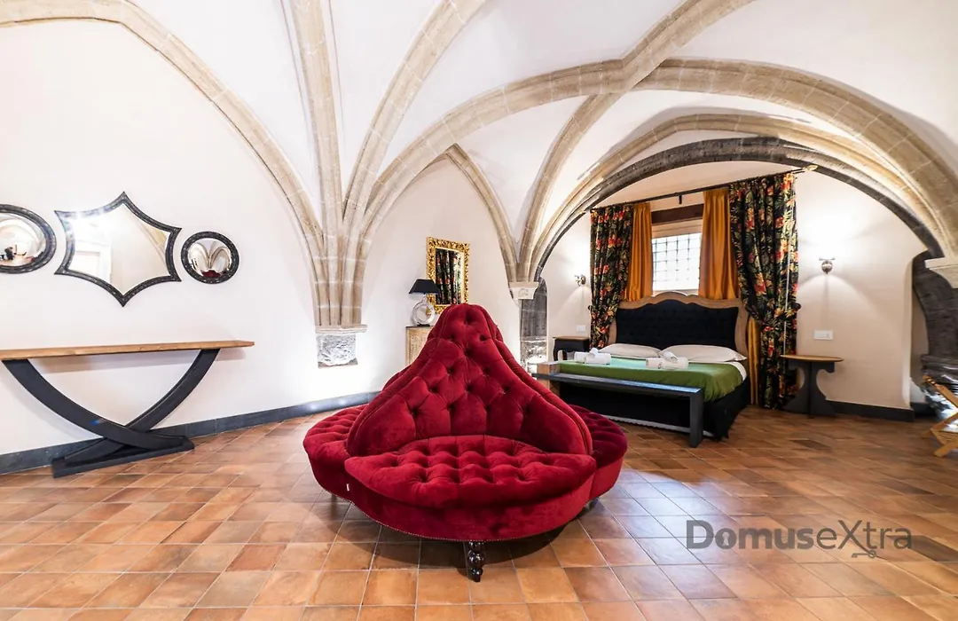 Piazza San Domenico Suite By Domusextra-1